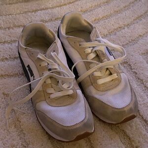 Puma Women's White and Silver Sneakers